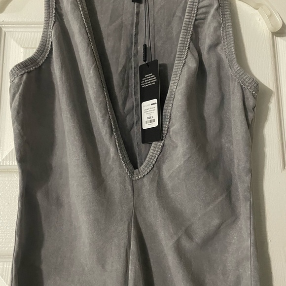 Fashion Nova, V neck Romper, grey, size L - Picture 2 of 8